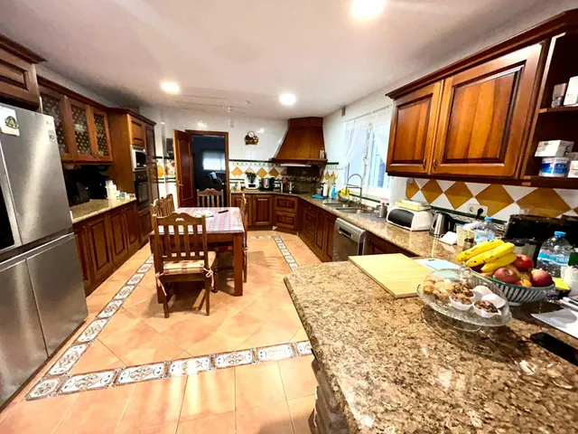 Fantástica villa mediterránea en venta — 11