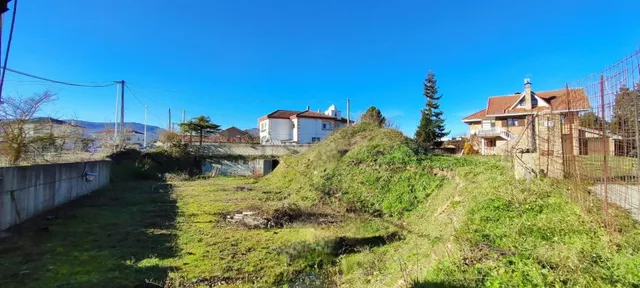 OPORTUNIDAD PARA INVERSORES – FINCA URBANA EN NESTARES.- - foto 4