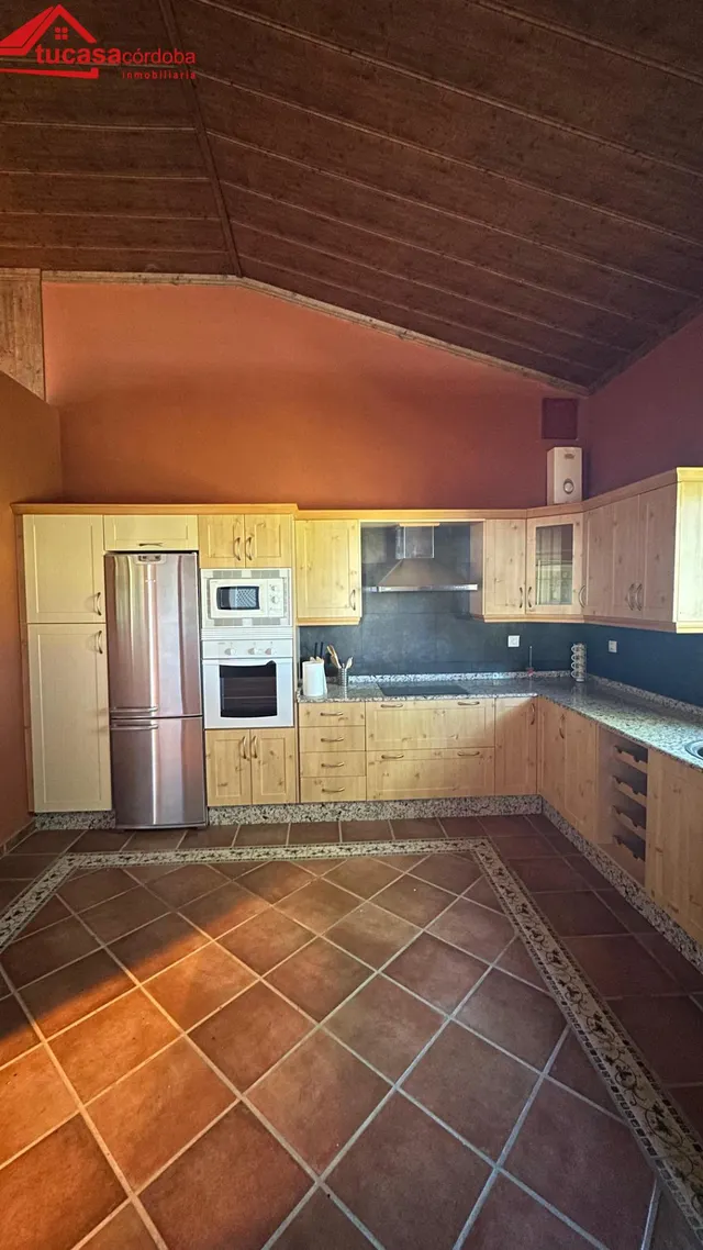 CASA CON TERRENO A ORILLAS DEL PANTANO EN PEÑARROYA — 12