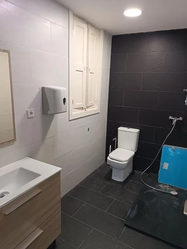 Amplia oficina de 185 m2 con 8 despachos en pleno centro de Palma — 11