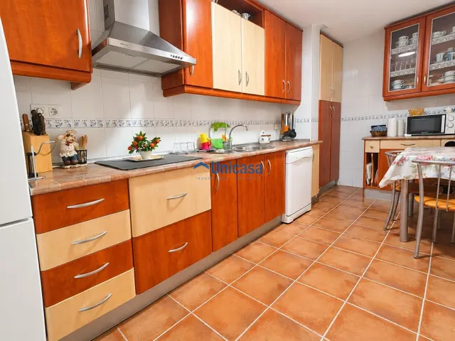 Piso de 3 dormitorios con terraza, patio, garaje y trastero — 7