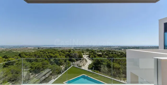 Gran Bungalow con increíble vista en San Miguel De Salinas - foto 3