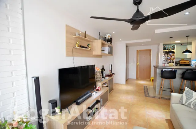 REFORMADO, BONITO Y EXTERIOR CON ASCENSOR Y PARKING, TOTALMENTE AMUEBLADO — 4