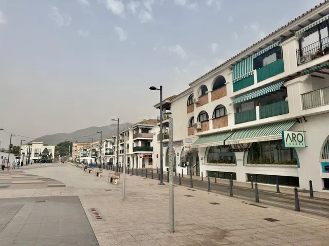 Oportunidad !!!! Gran Local comercial en pleno centro de Arr - foto 3