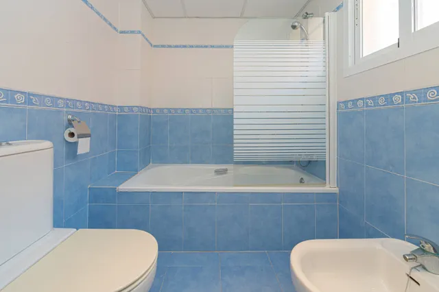 Amplio apartamento en excelente ubicación en venta en Jávea — 28