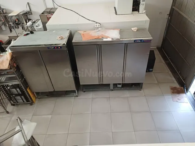Traspaso obrador de hostelería y pastelería con licencia + 2 - foto 3