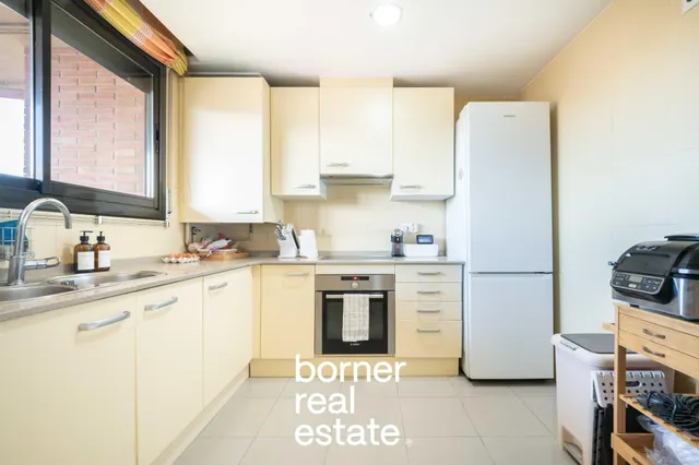 Ático dúplex con gran terraza, piscina y parking en Coll Favà. — 18