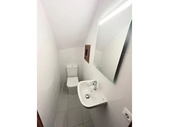 CASA ADOSADA REFORMADA, JARDIN, APARCAMIENTO, PISCINA COMUNITARIA, CHIMENEA, PARCIALMENTE AMUEBLADA — 8