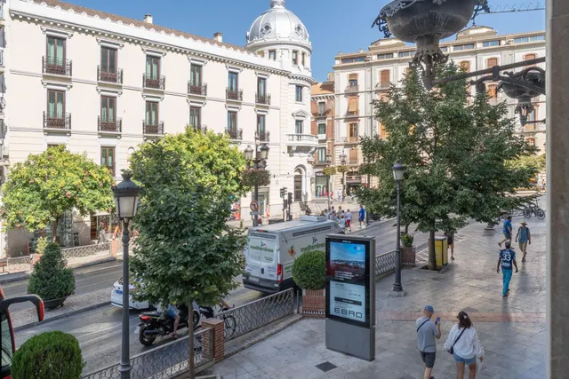 VENTA DE CÉNTRICO PISO EN ACERA DEL CASINO (CENTRO) - GRANADA — 12