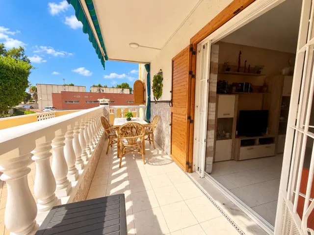 PISO EN PLANTA BAJA CON AMPLIA TERRAZA Y PISCINA EN VIÑAMAR  - foto 4