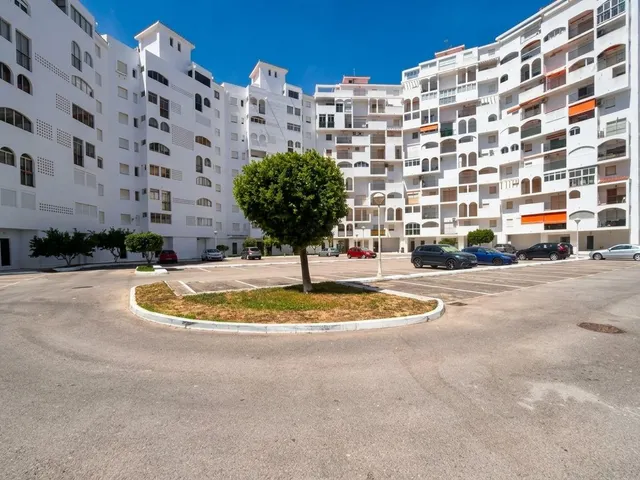 Espectacular 6ª planta con vistas al mar, terraza, garaje y piscina – Alquiler Temporada Escolar Valdelagrana El Puerto de Santa Maria — 17