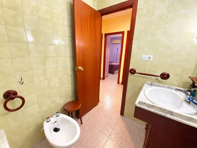 Amplio piso de 4 dormitorios con terraza en Calle San Antonio – Alcalá de los Gazules — 31
