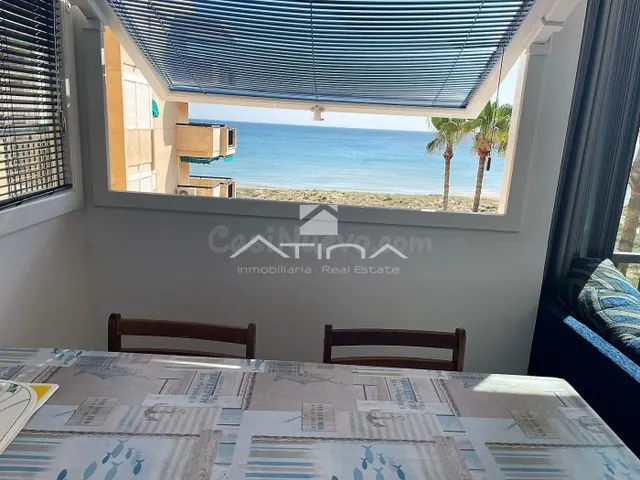 Apartamento con vistas abiertas al mar situado en 1ª línea p - foto 5