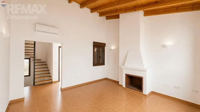 CHALET PAREADO A ESTRENAR — 8
