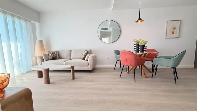 Acogedor piso con amplia terraza. - foto 5