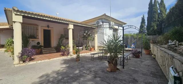 Magnifico Chalet Hipotecable en Urbanización Encinares de Al - foto 2