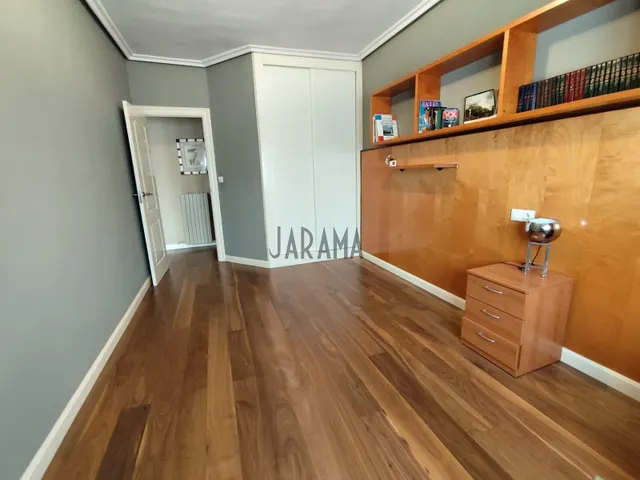 PRECIOSO CHALET  EN RIBAFORADA — 17