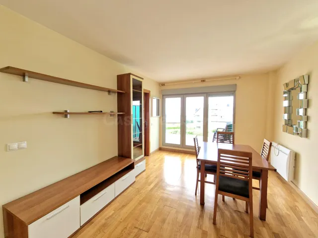 SE VENDE BAJO CON TERRAZA Y VISTAS AL MAR EN BARREIROS - foto 3