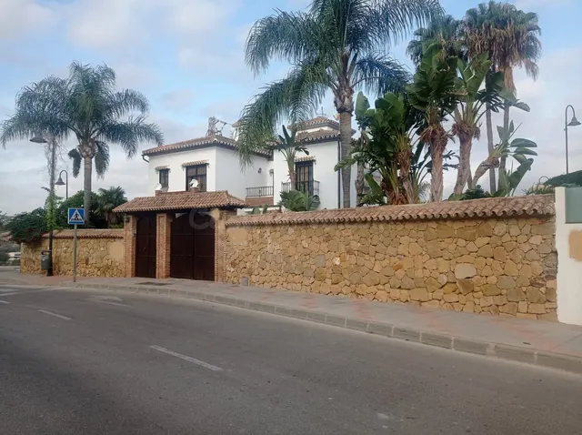 Chalet 5 habitaciones 431m² en venta - Riviera del sol