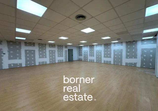 Local en venta en Trade Center Sant Cugat. — 16