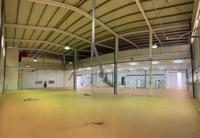Nave industrial 4828m² en venta - Poligono torrellano - foto 3