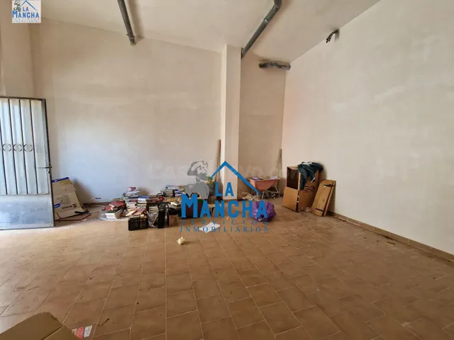 INMOBILIARIA LA MANCHA VENDE LOCAL COMERCIAL EN TOBARRA. - foto 3