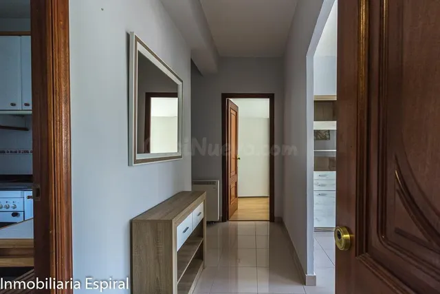 Encantador Apartamento en el Corazón de Pontevedra por €180. - foto 3