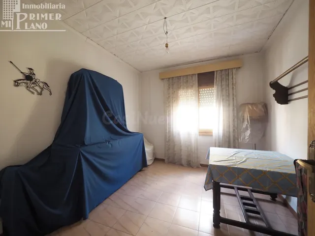 Amplia Casa en Tomelloso - Ideal para Familias - foto 5