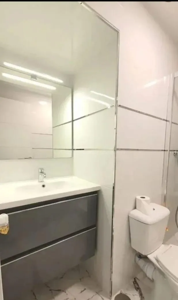SE VENDE LOCAL COMERCIAL REFORMADO A VIVIENDA, ACTUALMENTE F - foto 5