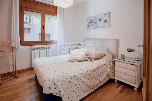 PISO EN VENTA  3 habitaciones, TERRAZA, PARKING Y TRASTERO — 24