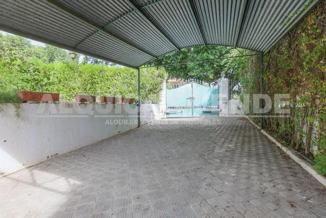 Exclusiva villa de lujo en Simón Verde: 1.150 m2 de parcela privada, gran piscina y bodega, a un paso de Sevilla. — 45