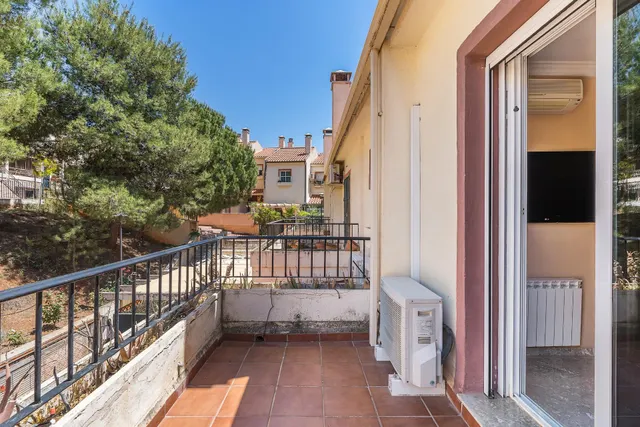 ADOSADA EN URBANIZACIÓN EN HUETOR VEGA — 20