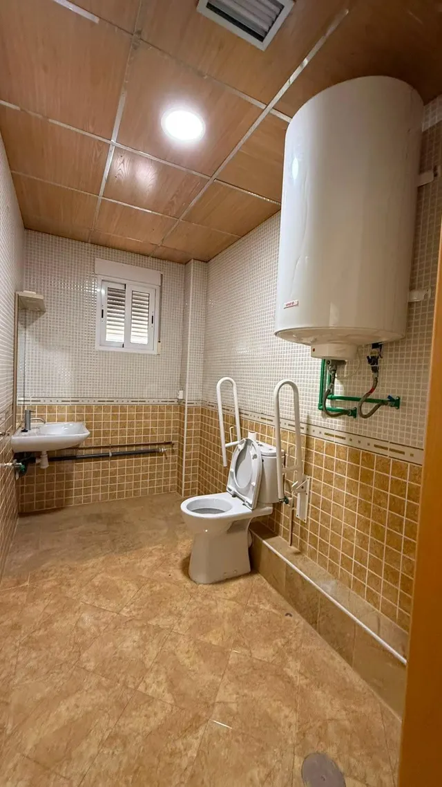 Amplio Local Comercial en La Alberca, Murcia - Oportunidad Única — 10