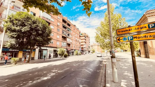 Gran ático reformado de cuatro dormitorios con magnífica terraza — 30