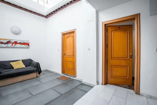 PISO CON LICENCIA TURISTICA EN CALLE NAVAS — 15