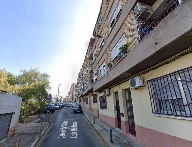 Se vende almacén OKUPADO en C/SANT LLUIS BERTRAN 55 de Torre - foto 3