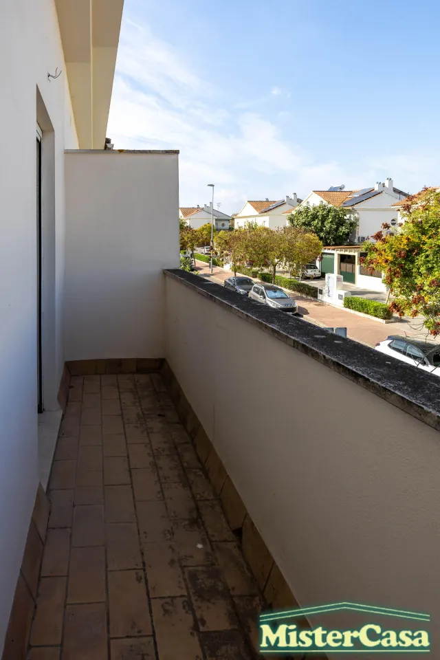 Exclusiva casa pareada de 4 dormitorios con sotano junto al campo de golf — 23