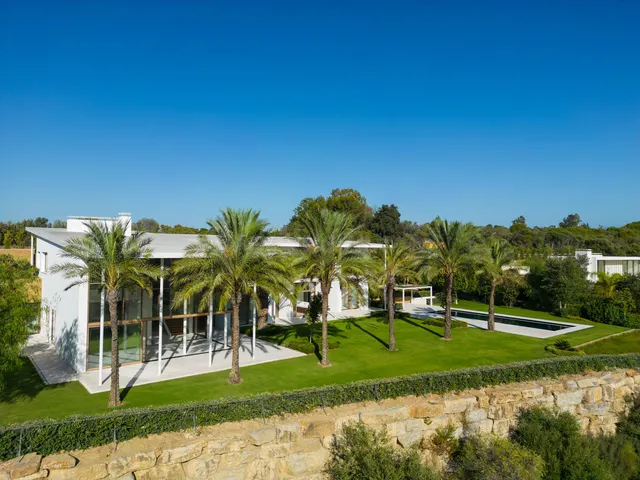 Chalet 6 habitaciones 795m² en venta - Costa Del Sol - foto 3
