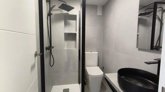Alquiler: piso reformado a estrenar, 3 hab y 2 baños, cerca de Renfe, Gandia — 13