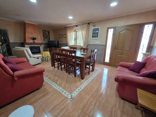 Chalet con piscina, casa de invitados y nave de 300 m2 a 1 km de Elche — 31