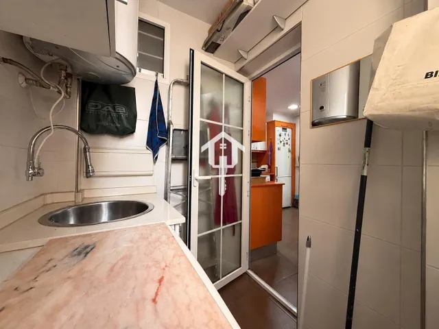 Piso en venta en Alicante. zona de carolinas altas. 90m2, 3 habitaciones, 1 baño, segunda planta con ascensor. — 18