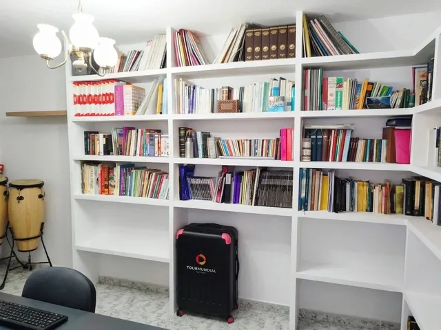 Casa Reformada en Montijo: Luminosa, con Placas Solares, Patio y Nave-Taller — 20