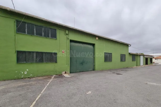 SE VENDE NAVE COMERCIAL PARA CUALQUIER TIPO DE NEGOCIO EN LA