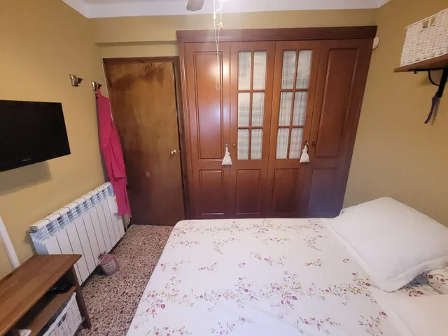 Impresionante Chalet con Amplio Terreno y Piscina en las Afueras de Zaragoza — 35