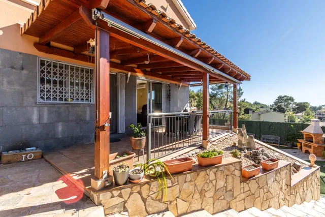 Espectacular Casa en Castellar del Vallès — 21
