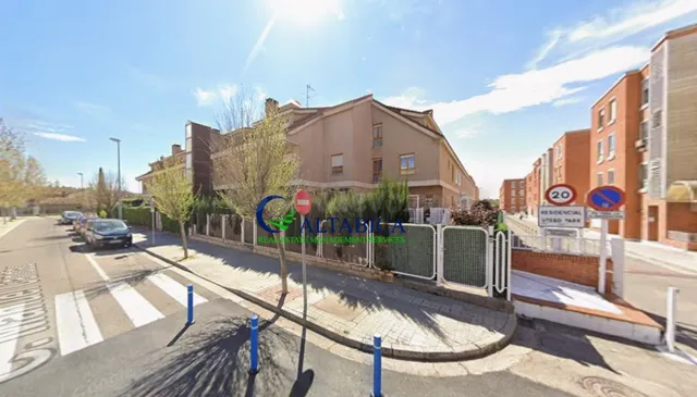 Casa-Chalet en Venta en Utebo Zaragoza — 4