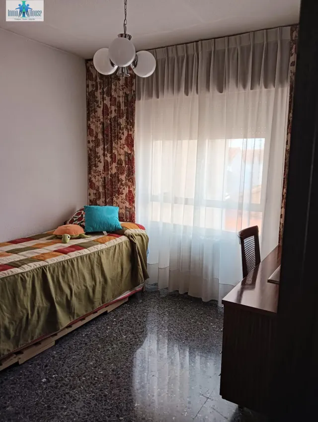 PISO EN ALQUILER PARA ESTUDIANTES - foto 5