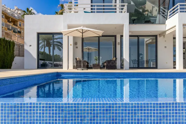 Chalet 4 habitaciones 405m² en venta - Riviera del sol — 4
