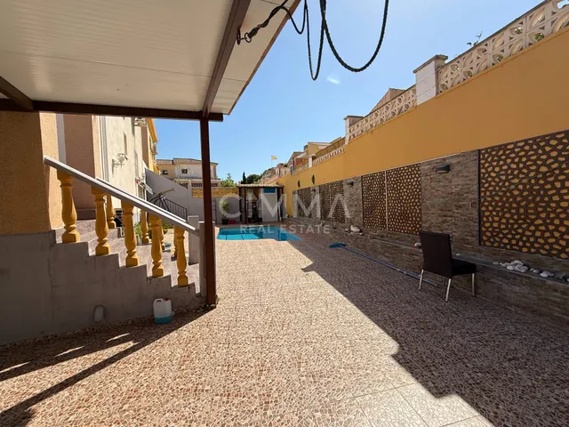 Exclusivo pareado en Pinar de Garaíta de cinco habitaciones — 11
