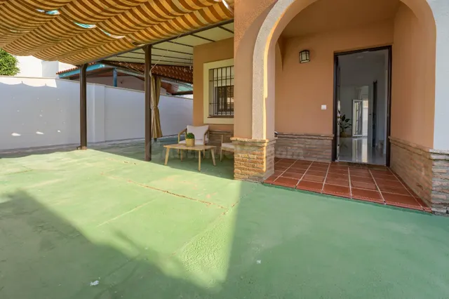EL HOGAR QUE LO TIENE TODO:ENCANTO,BIENESTAR Y ENERGÍA SOLAR - foto 4